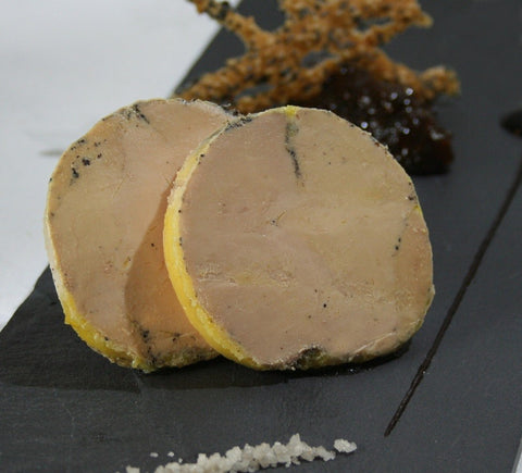 Whole duck foie gras in a cloth, IGP Périgord, half-cooked